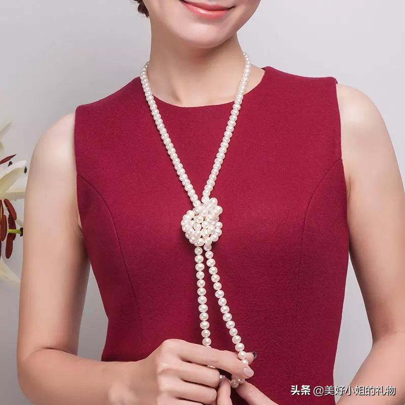 母亲节礼物项链黄金推荐,母亲节礼物排行榜前十名黄金饰品