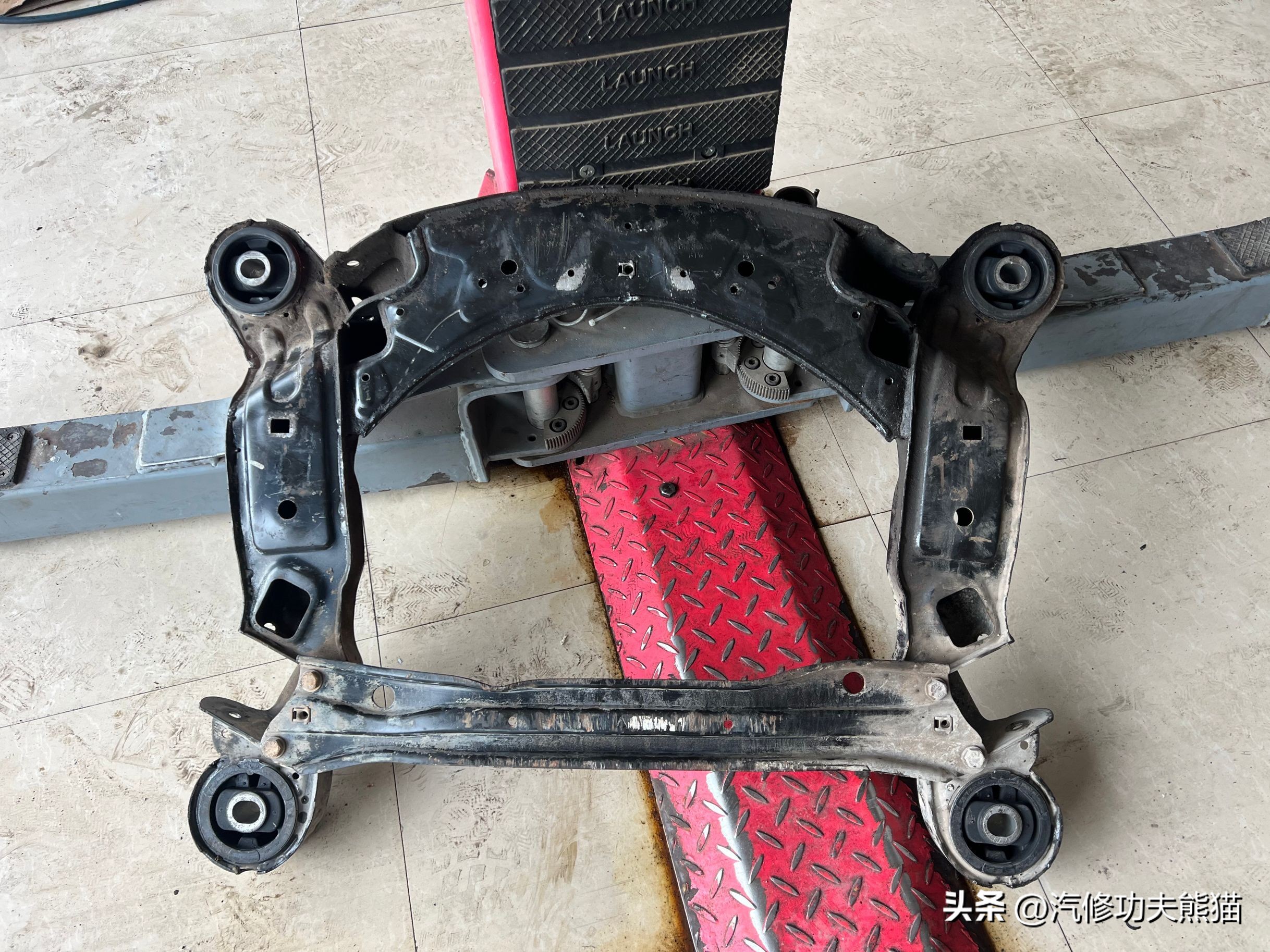 翻新60年前的奥迪,老车翻新奥迪a6发动机