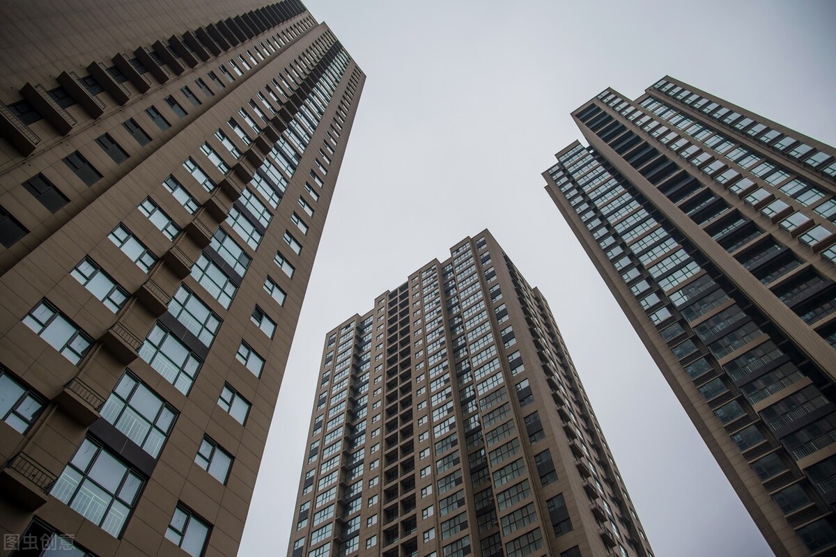 空调安装师傅出现意外谁负责,请人拆空调发生意外谁负责