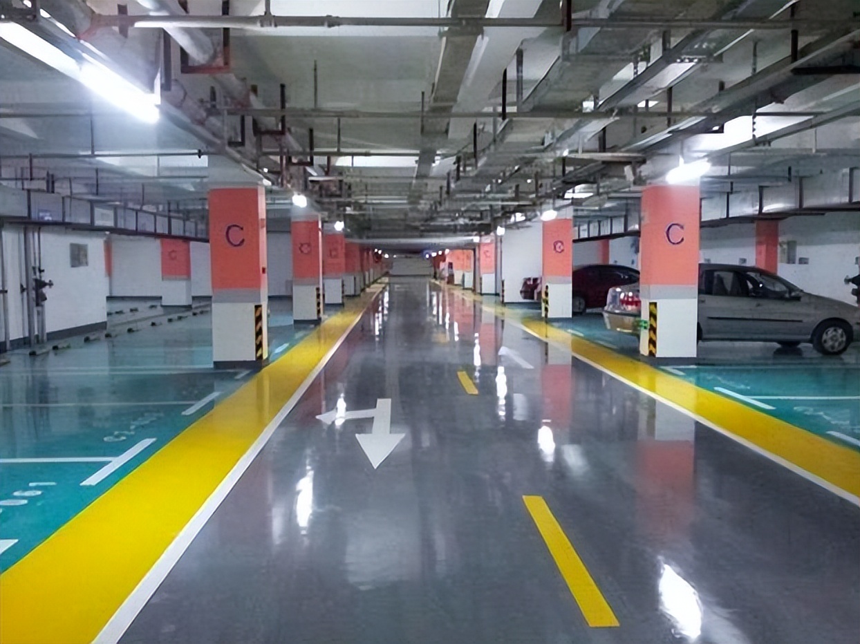 地下停车场地面用什么材料最好,地下停车场地面刷的什么漆