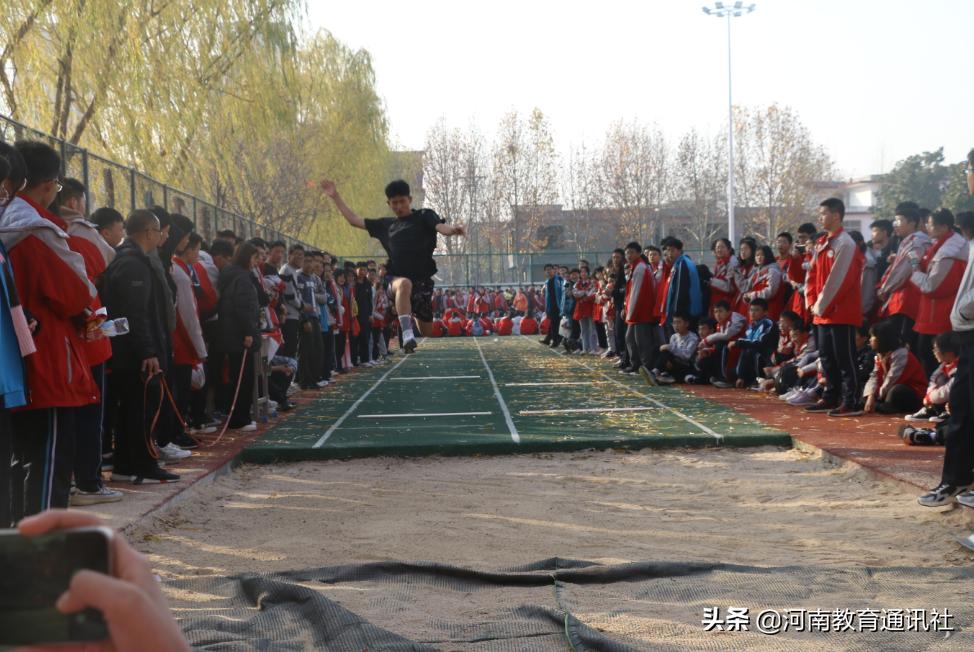 奏响青春旋律抒写运动乐章,激扬田径运动会