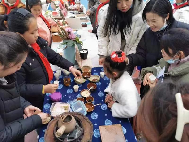 青云小学活动,榆林市青云镇青云小学元旦