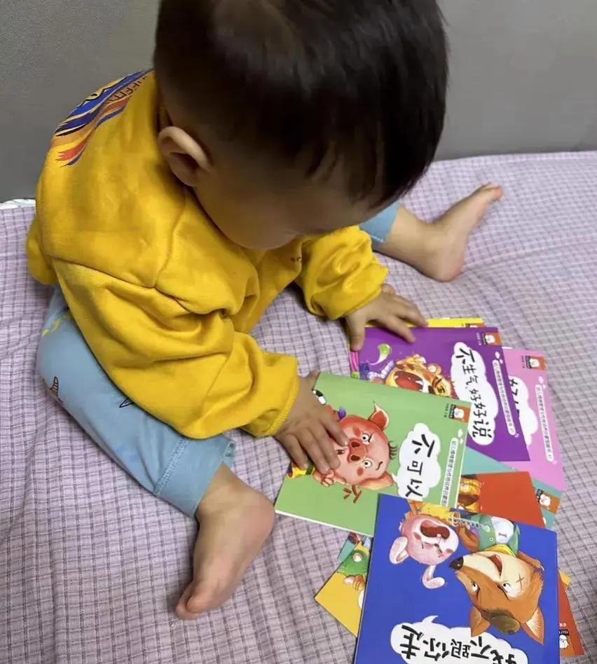 一招解决孩子哭闹发脾气,孩子哭闹发脾气要如何解决