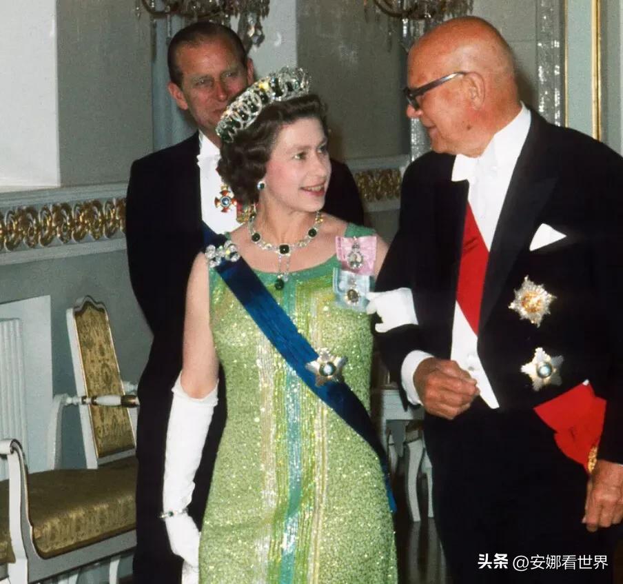 伊丽莎白二世女王的二十五件旷世珠宝