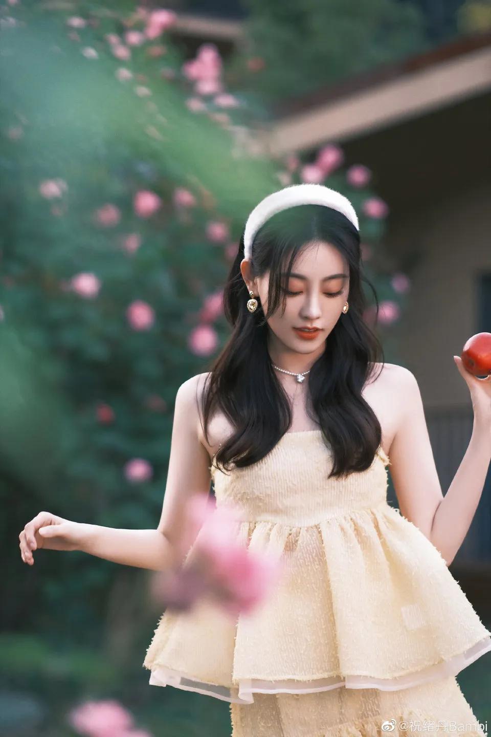 祝绪丹唱当你,祝绪丹吃糖视频完整版