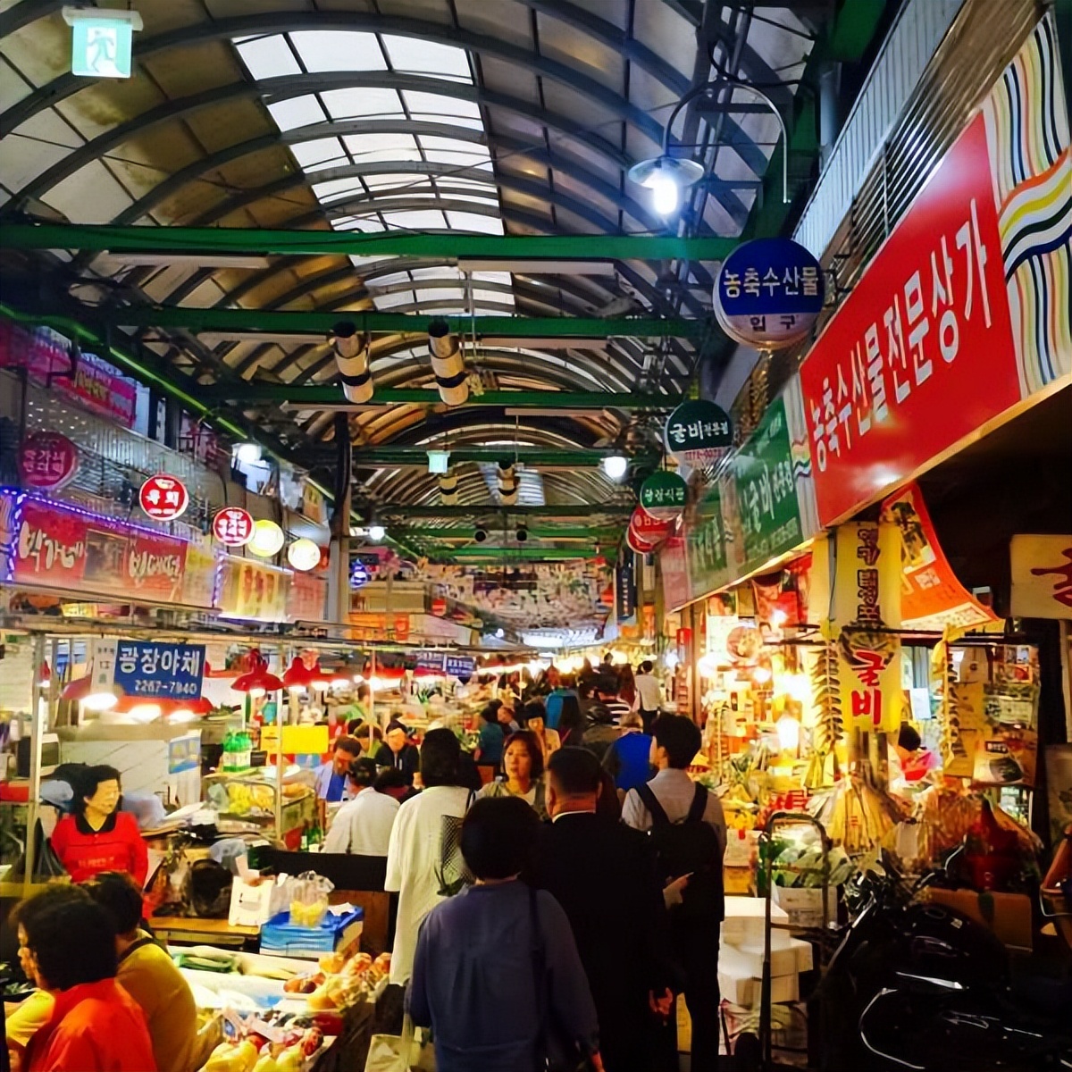 在韩国卖化妆品的中国人,中国人在韩国卖化妆品