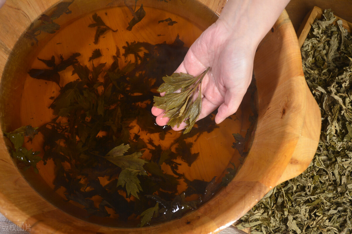 端午前后适合“药浴”，药浴有何好处？农村有哪些花草适合药浴？