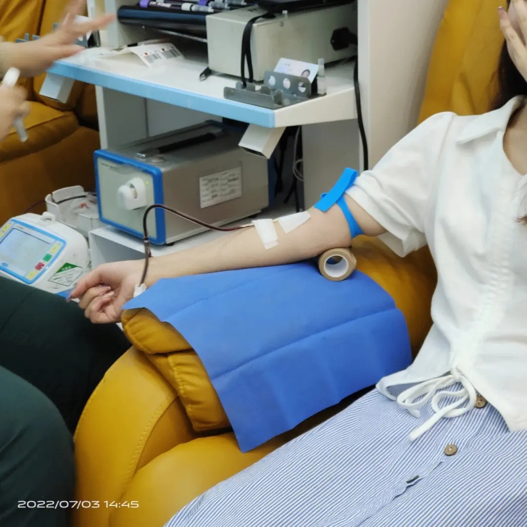 献血是否应该付费,献血无偿而用血却要交费