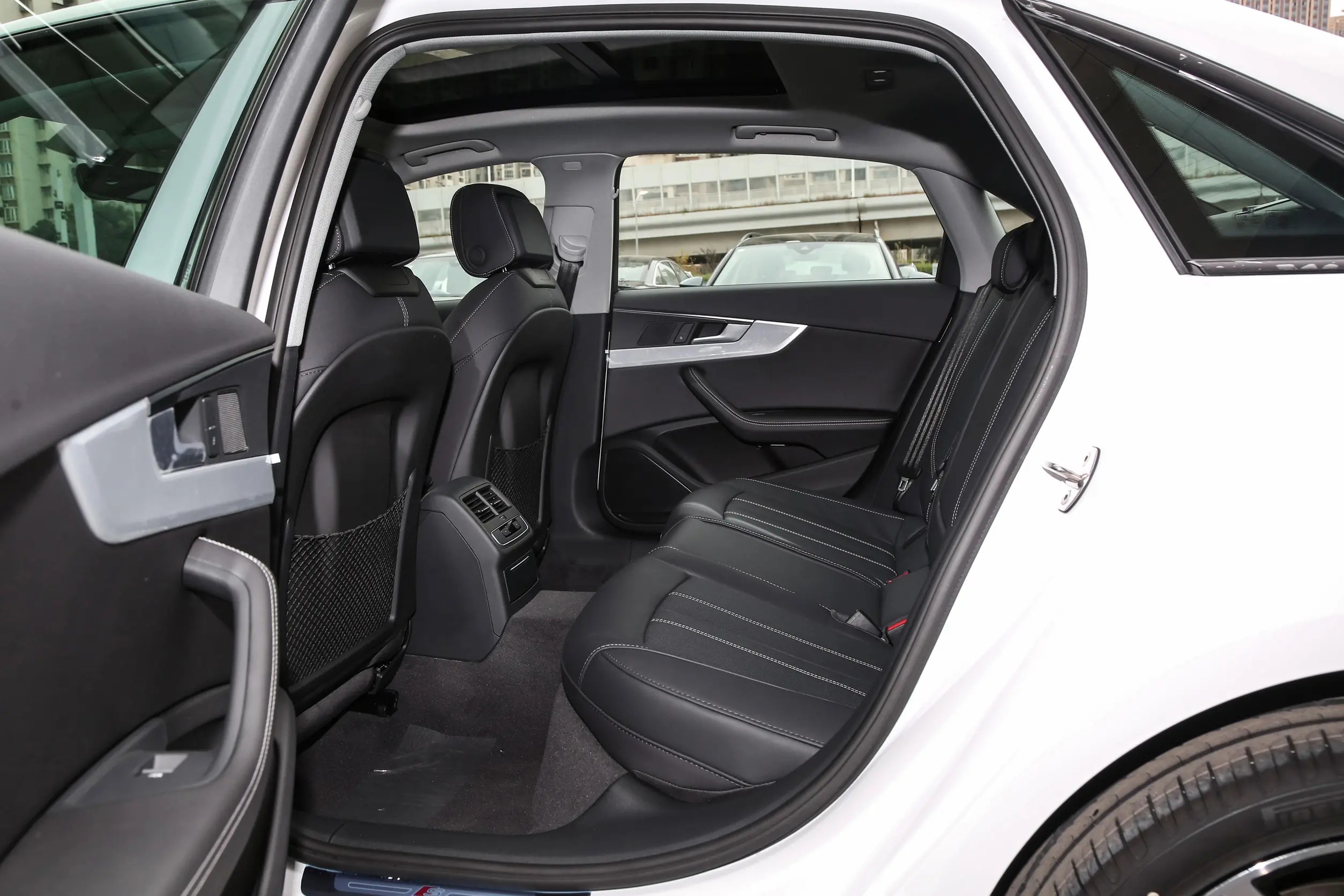 不建议入手的豪车车型是,综合实力好才叫性能好的几款豪车