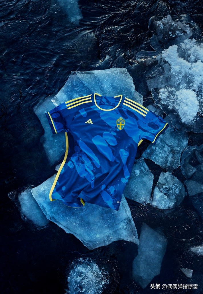 阿迪达斯女足新款,阿迪达斯2023女足训练球