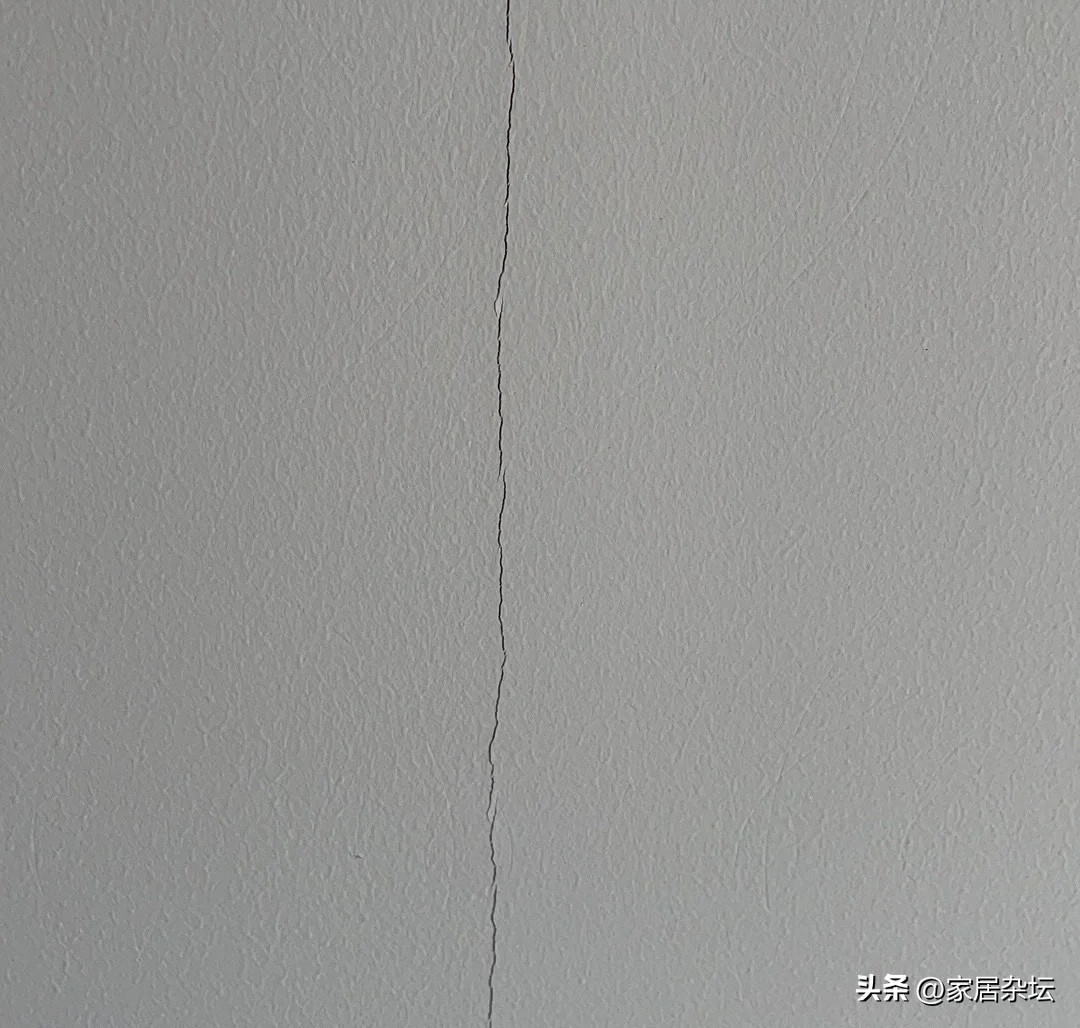 精装修房墙面需要铲掉重刷吗,毛坯房装修需要刮墙皮重新刷吗