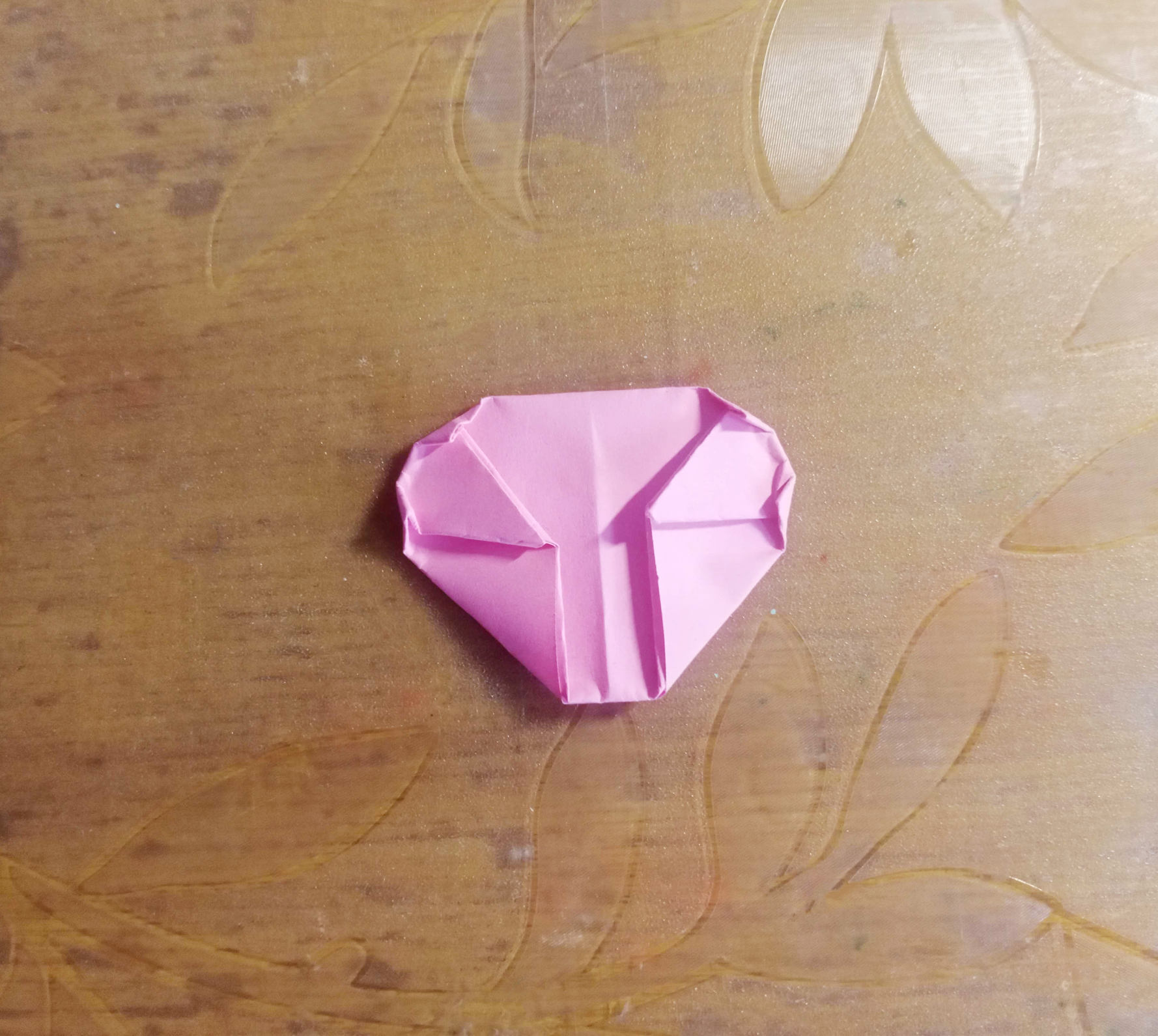 用纸折爱心气球,爱心气球怎么折