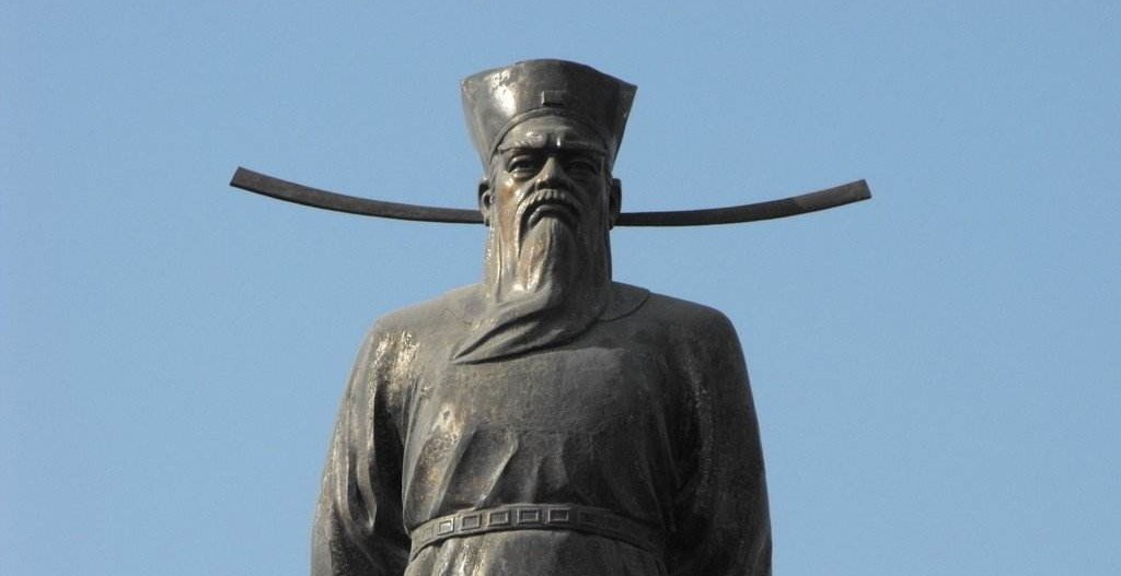 包拯60大寿时伤感无后，儿媳抱来包拯小妾所生男婴：您还有个儿子