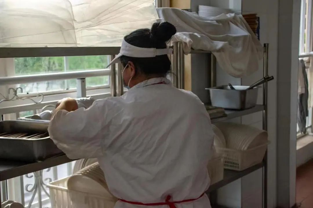 致敬平凡的劳动者图,致敬最朴素的劳动者图片