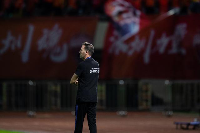 走下神坛铁帅李章洙,李章洙下一任教练国安