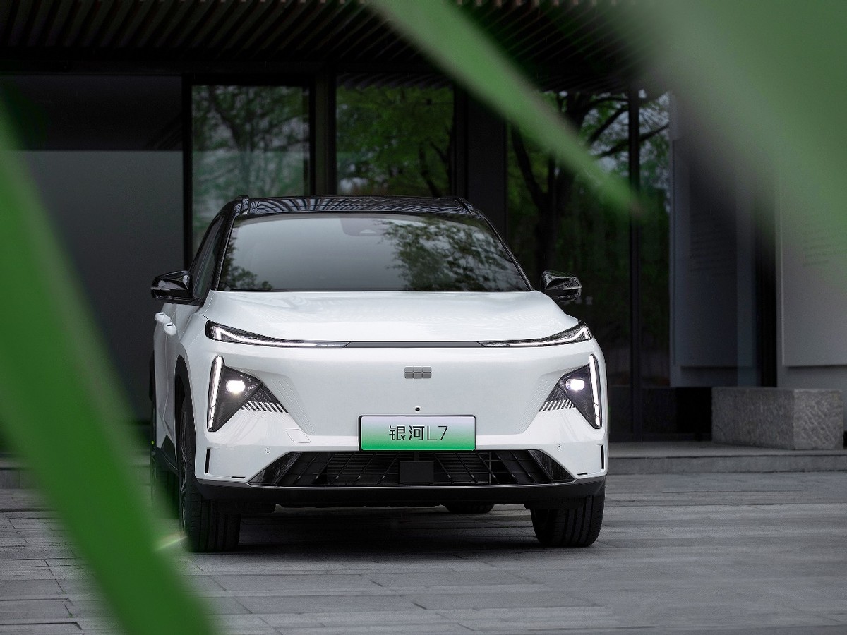 银河l7线下见面会,银河l7接打电话