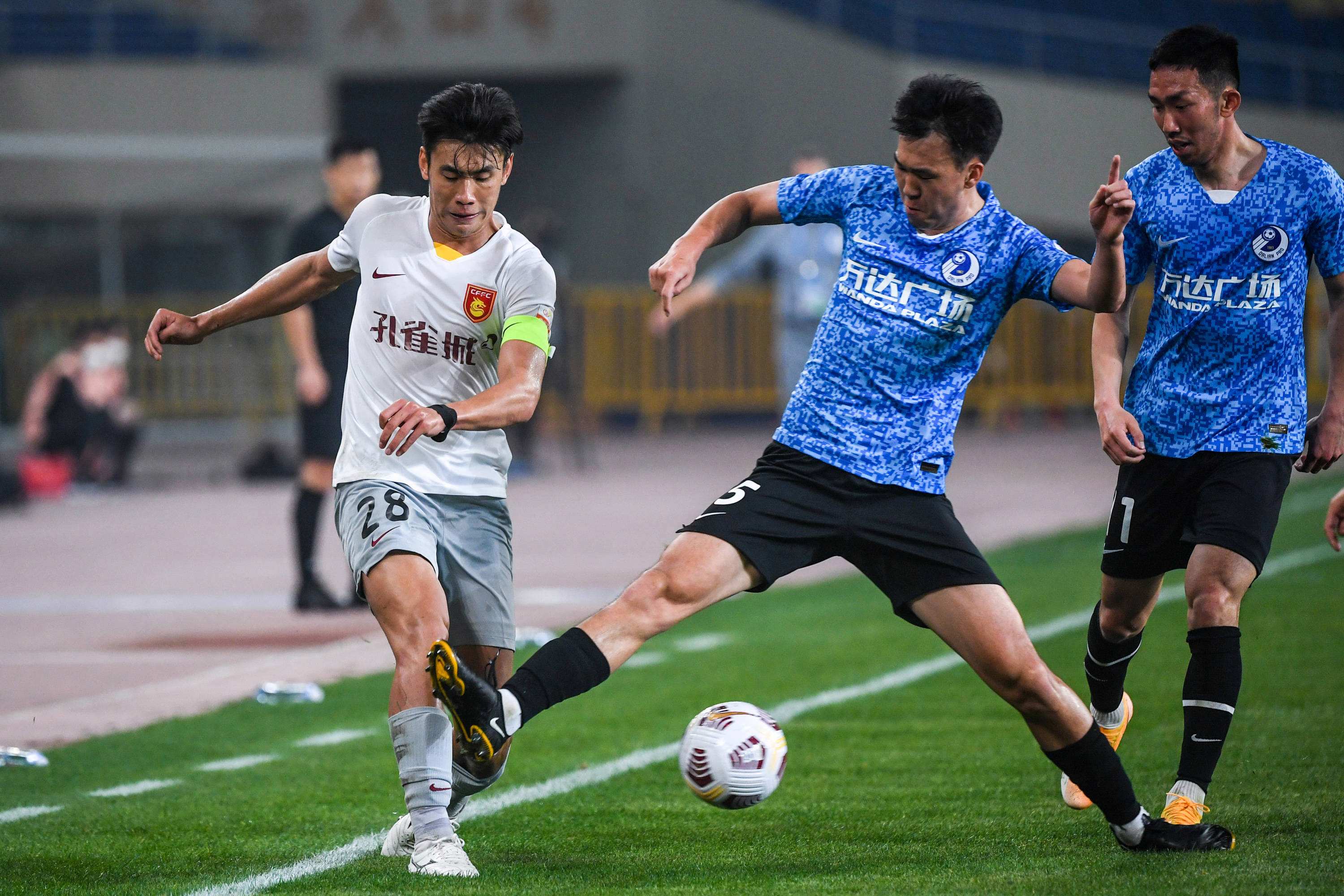 说不打就不打了,说不踢球就不踢球