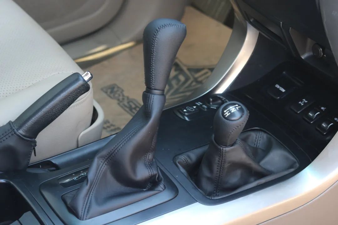 老款八十年代丰田霸道,经典丰田霸道老车翻新复活