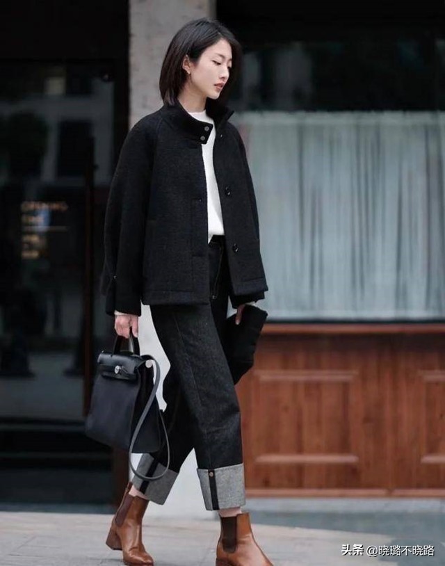 秋冬踝靴搭配什么样的裤子,冬季尖头踝靴怎么穿搭好看