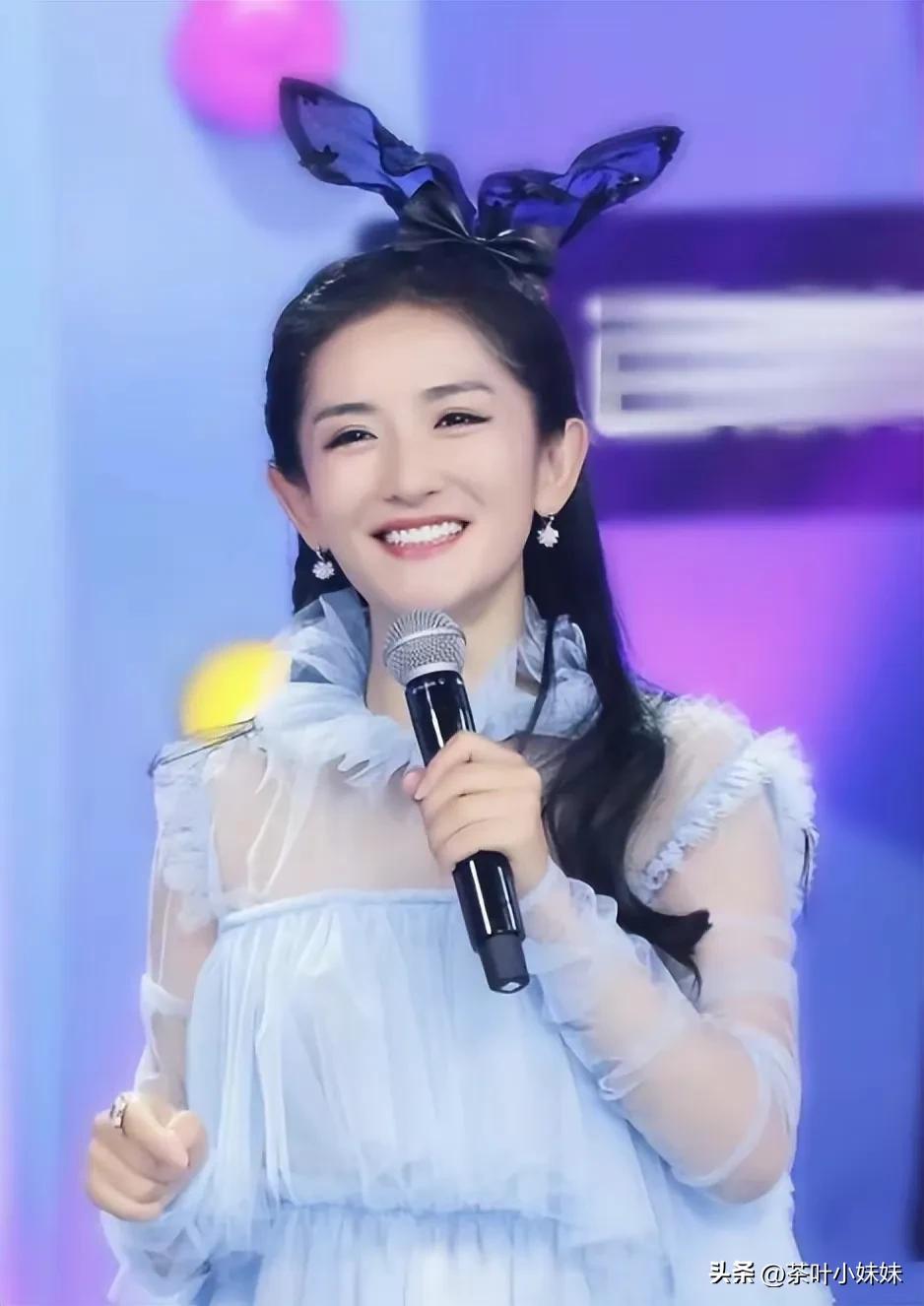 谢娜谁红谁跟谁玩,谢娜谁红跟谁玩素颜落泪惹人心疼