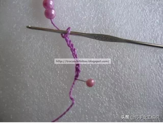怎样钩奢华的项链,简单的一个珠子编绳