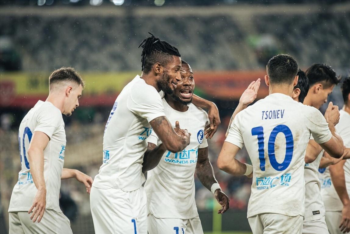 中超22轮大连人谢晖赛后发布会,谢晖对大连足球最大的变化