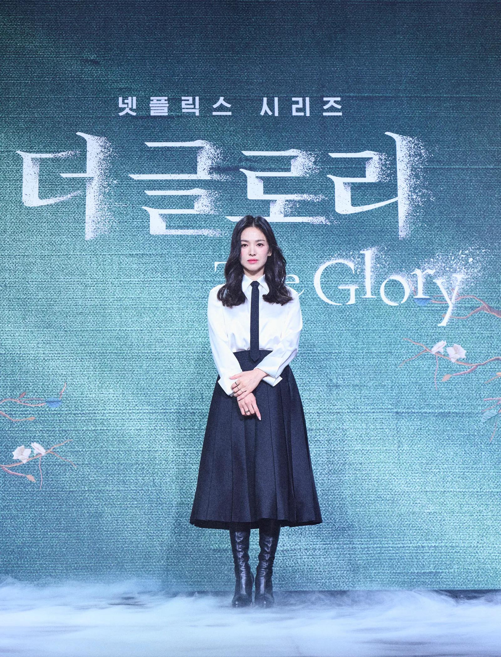 宋慧乔短发走秀穿搭,宋慧乔秋冬通勤风穿搭