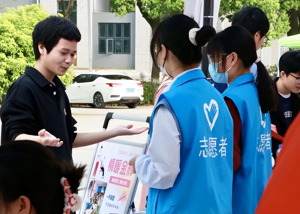 9大理由揭秘：在这个学校为何既能快乐学习，个性又能自由发展？