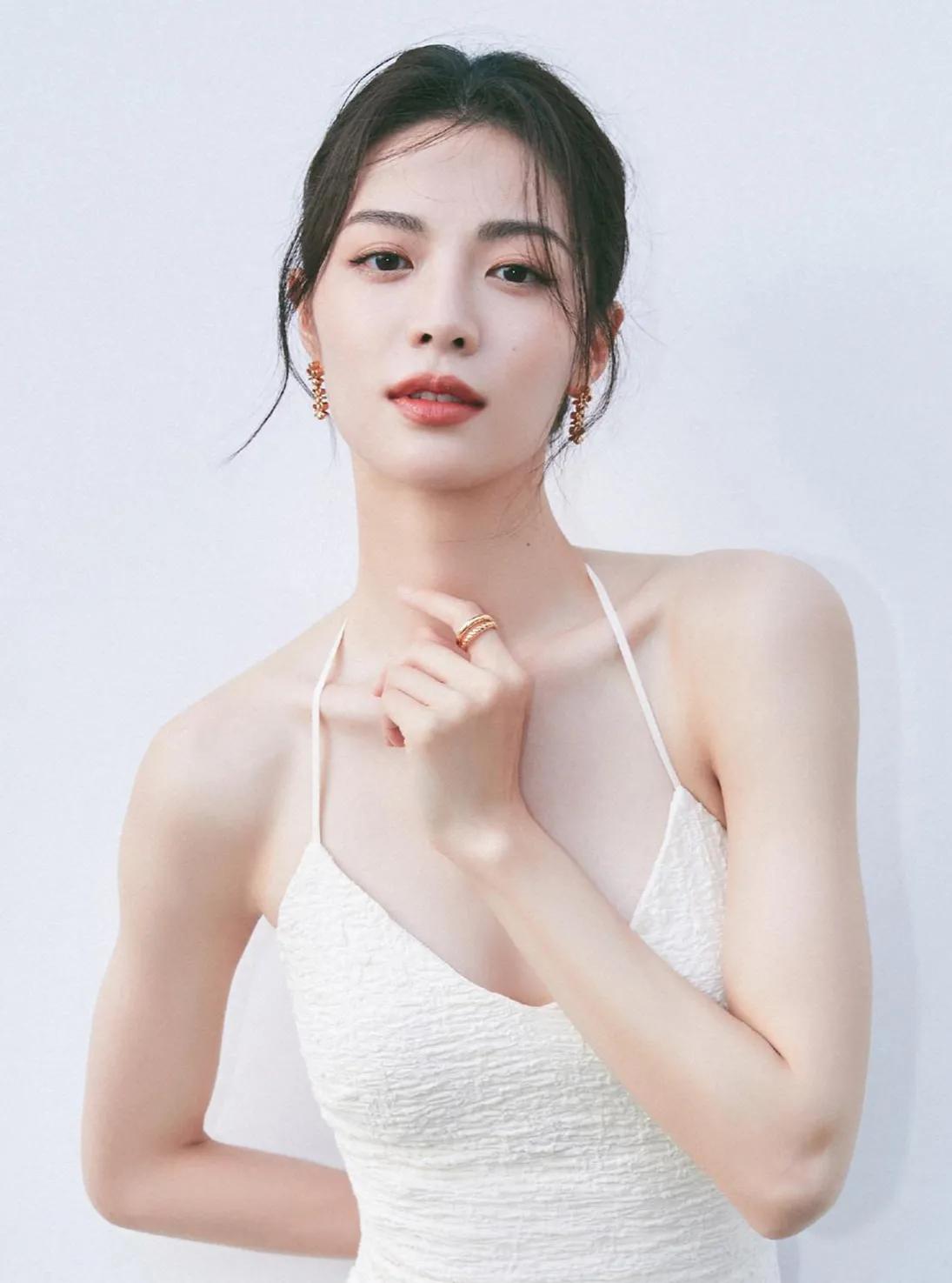 女明星90后前十名,欧美90后高颜值女明星