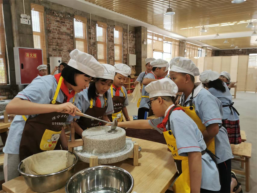 燕山小学示意图,燕山小学教室