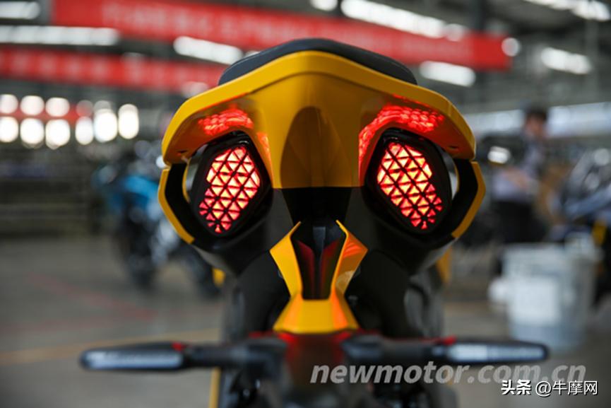 杰迪k750摩托车仿赛试驾,国内最大仿赛车型杰迪visionk750