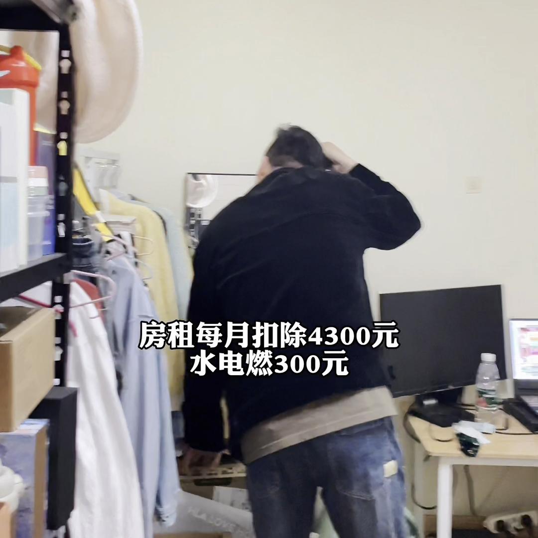 沪漂夫妻打工十年攒了30万买房,沪漂小夫妻的日常月入两万