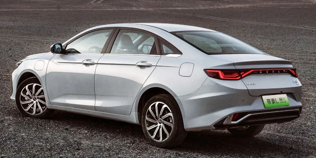 全新一代amgc43曝光,性能炸裂双门四座实拍amgc43轿跑