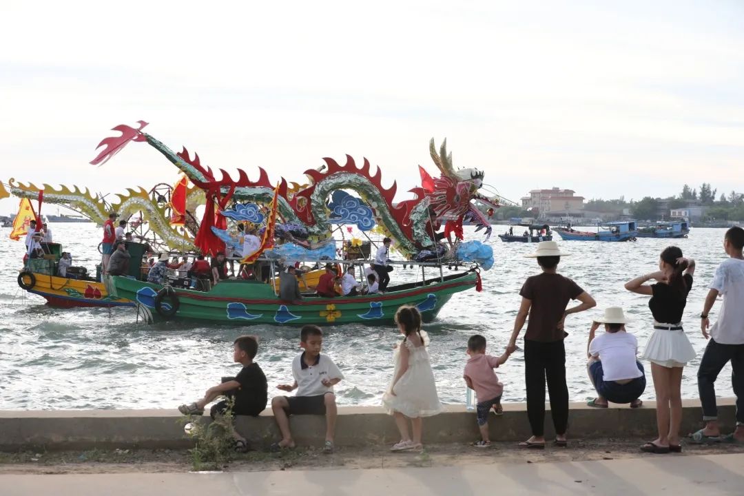 海南端午习俗|儋州“泊潮海龙舟”现场超燃
