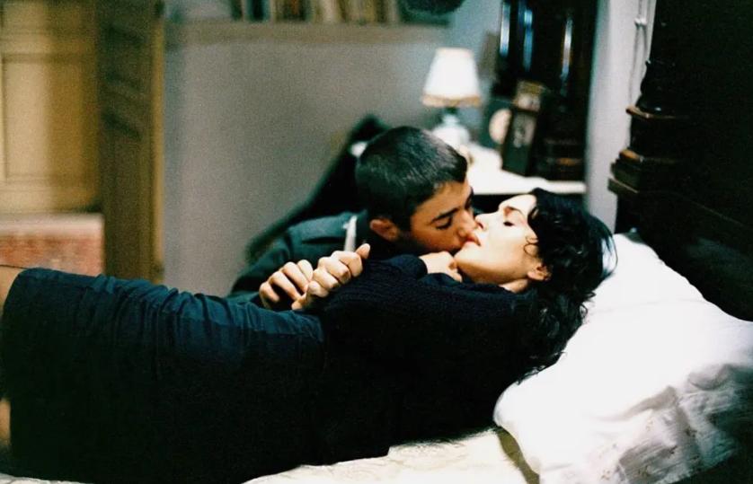 不拍色情片的性感*物尤**，是多少直男的启蒙老师啊