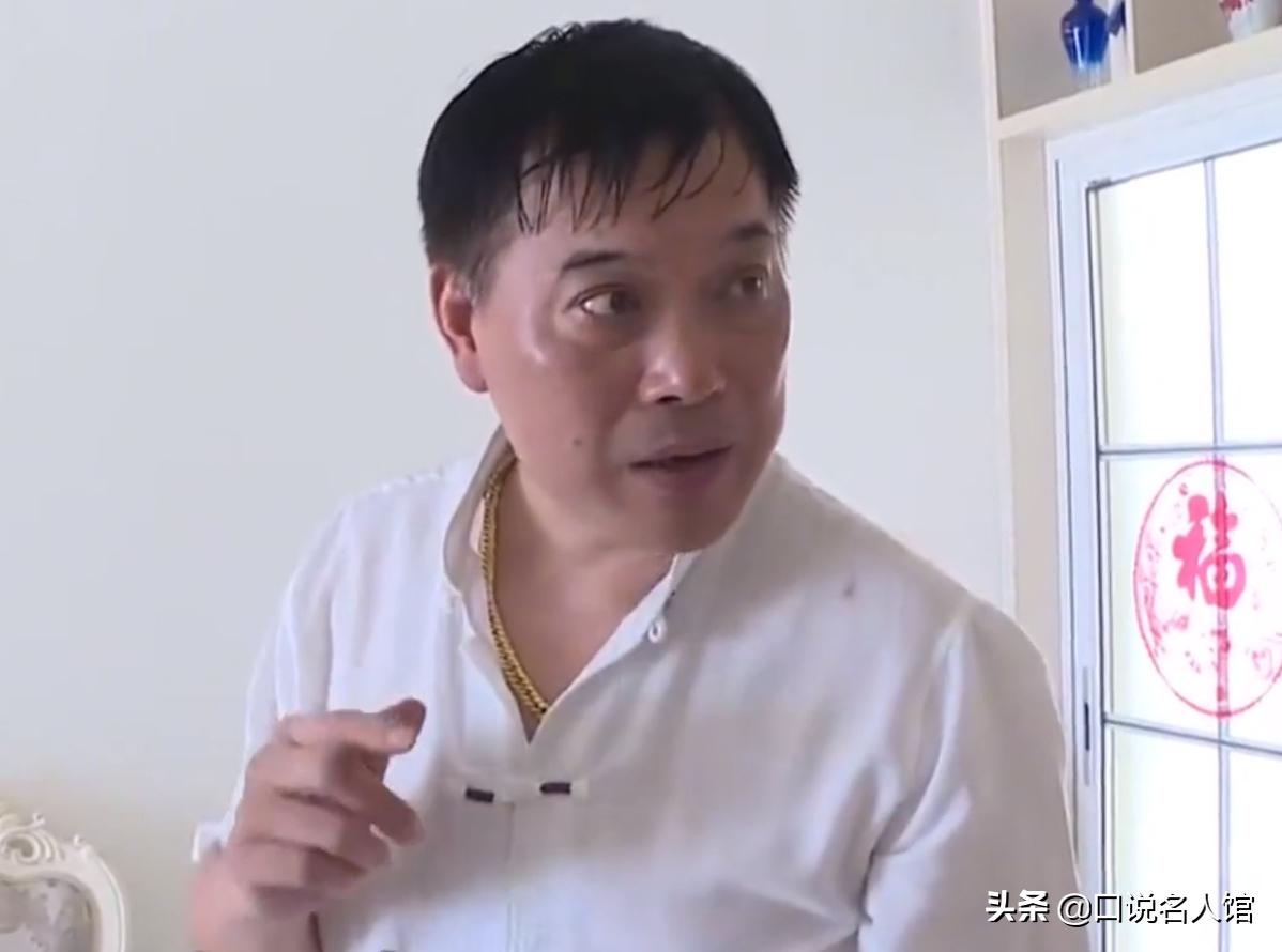 湖南老人交往小26岁女友，新房刚装好3天，女友就带别的男人私会