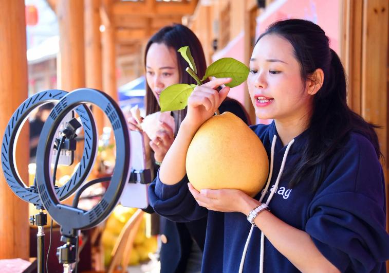 直播带货弹幕技巧有哪些,直播带货弹幕问题