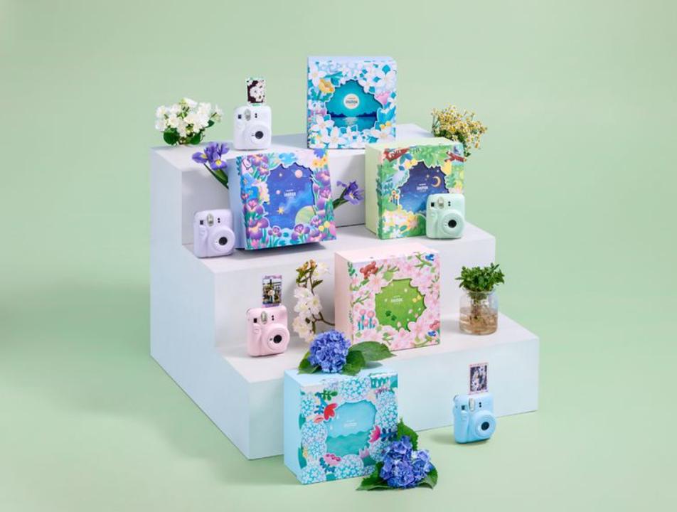 富士拍立得相机instaxmini12出片,富士instaxmini11拍出来效果