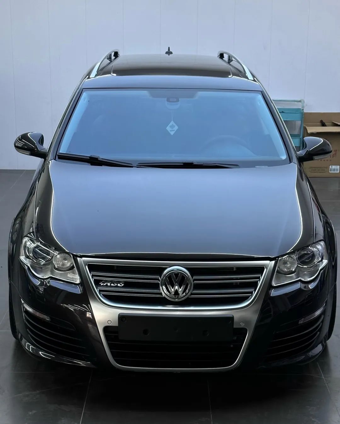 r36翻新改造全过程,大众r36这么老的车怎么还卖这么贵