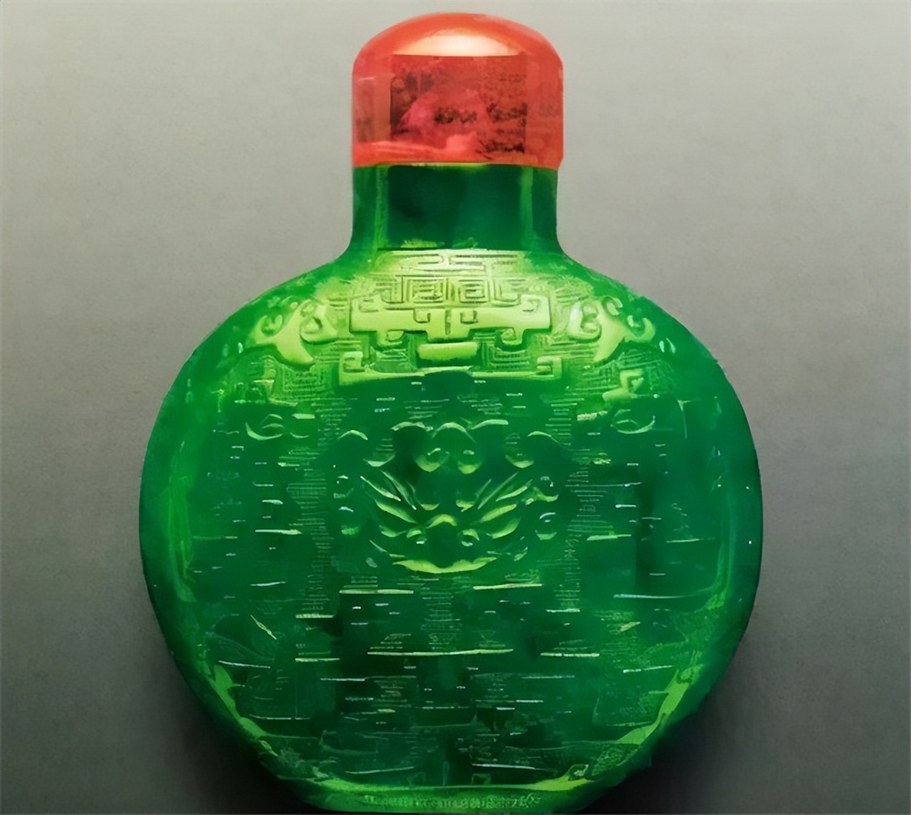 1966年烟台农民捡一绿色小瓶，10年后换回一辆拖拉机，今值6000万