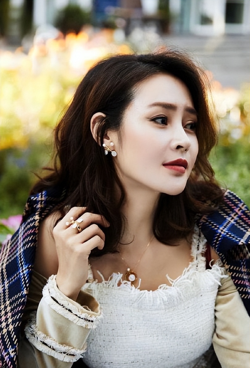 女演员于明加简介,演员于明加人生轨迹