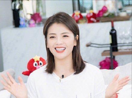 明星做烤瓷牙变凸嘴,明星烤瓷牙凸嘴