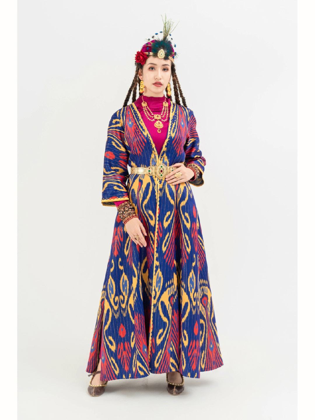 维吾尔族服饰欣赏,维吾尔族特色民族服饰