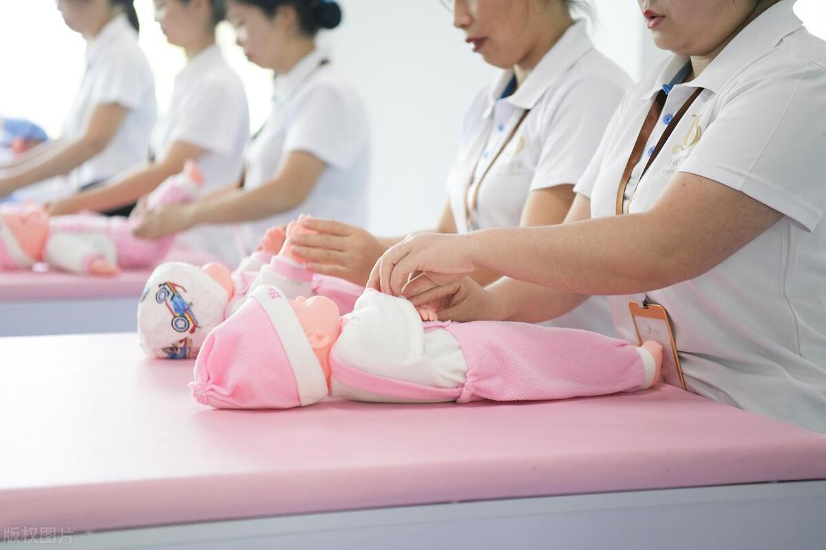 广东月嫂正规培训学习,广州哪些家政月嫂是正规的