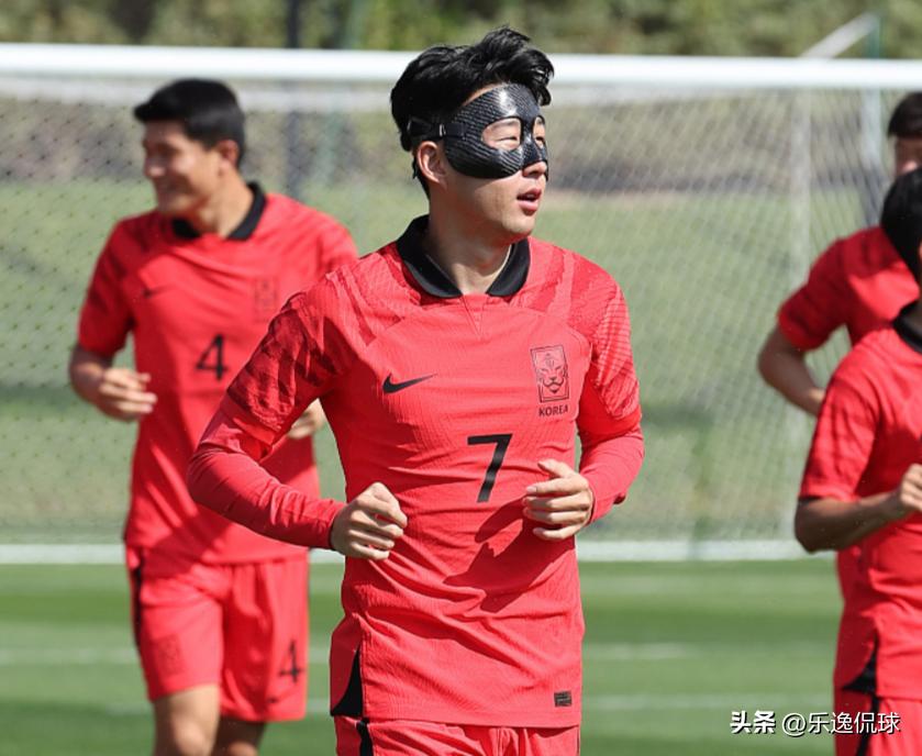 足球赛场上禁止戴项链,足球比赛为什么不能戴项链