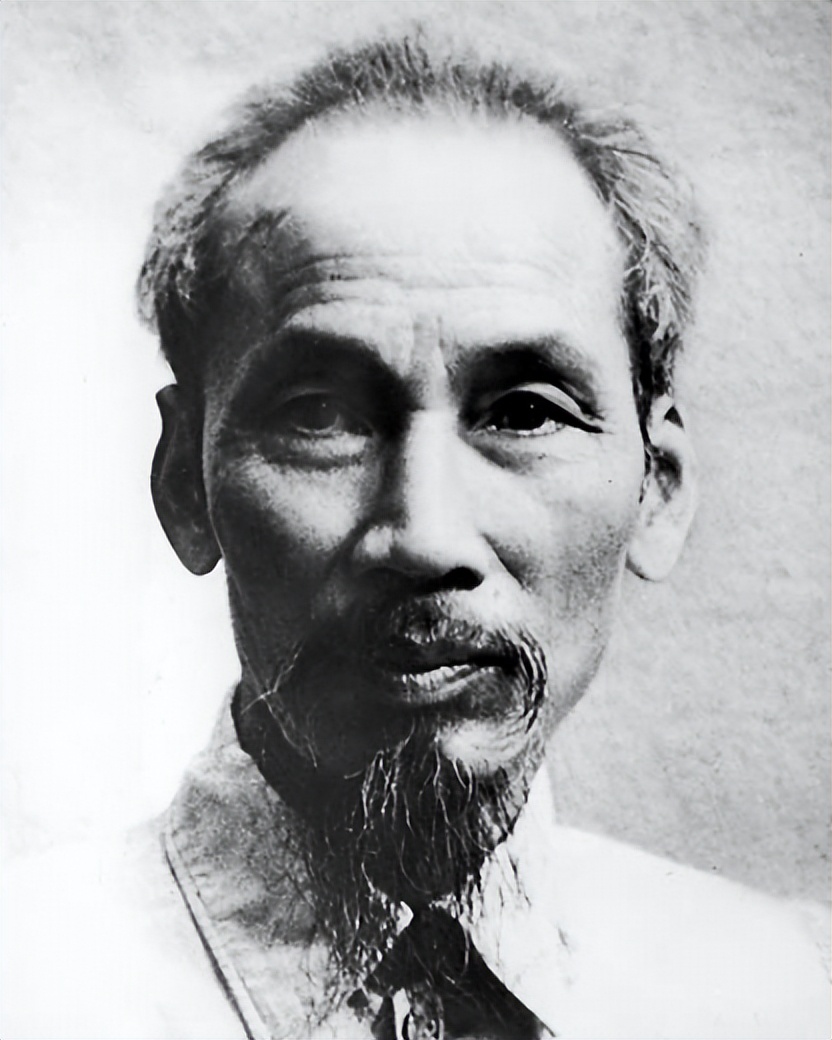 “外交奇葩”越南，被美国侵略20多年，为何还是热衷于投靠美国