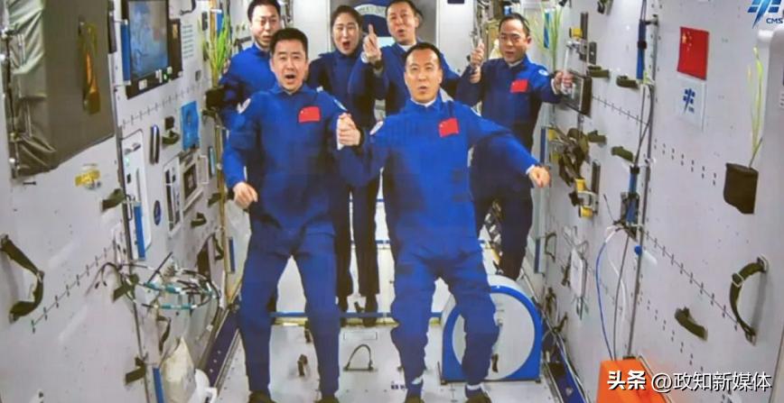 空军少将担任什么职务,首任空军上将