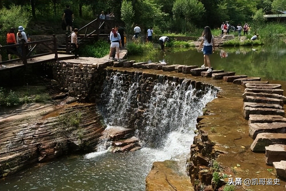 中国最赚钱的三大景区,哪些旅游景点亏本了