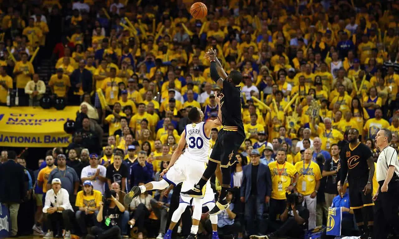 西蒙斯和迈特威谁厉害,西蒙斯和迈特威