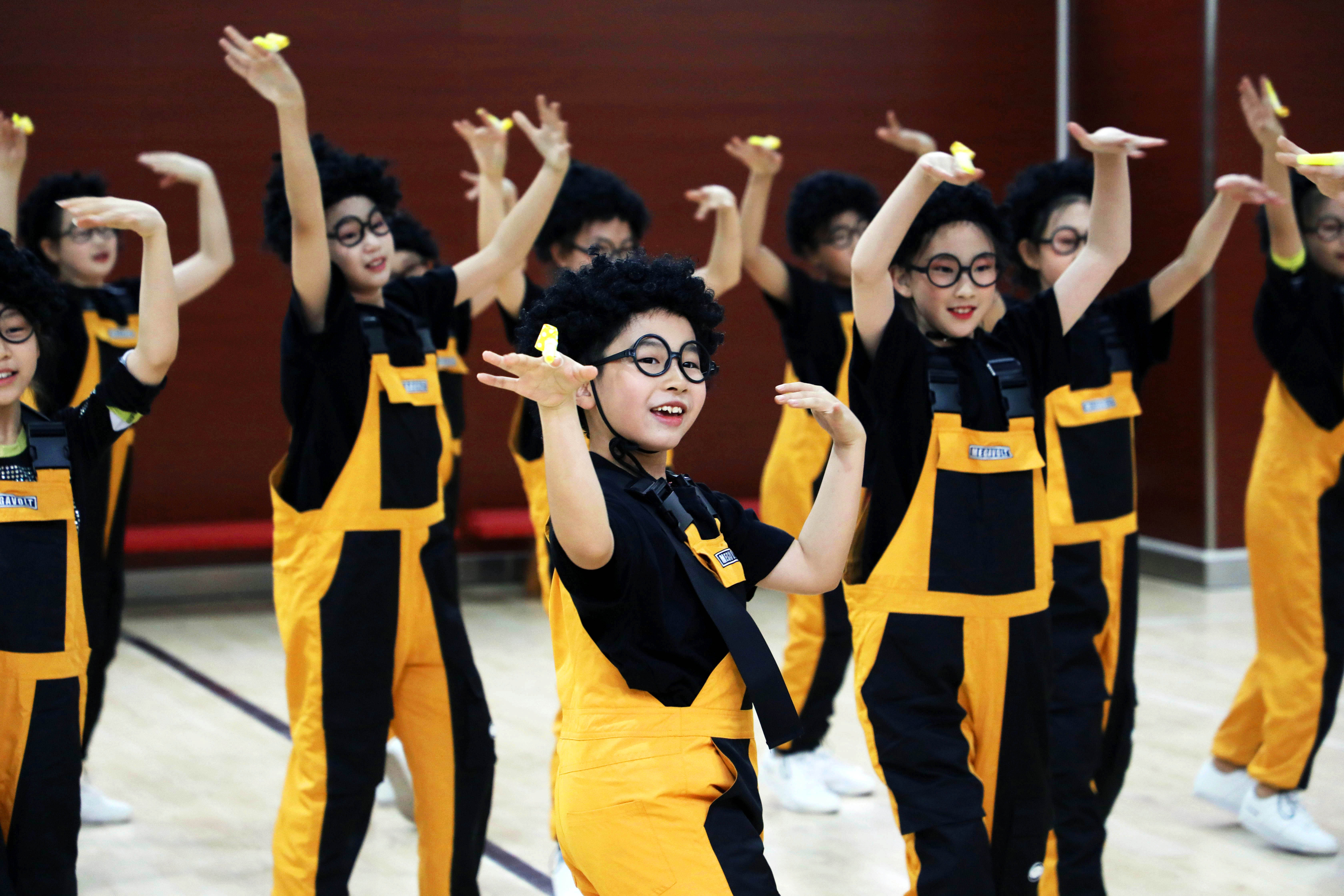 啦啦操简单嗨爆,啦啦操超燃开场